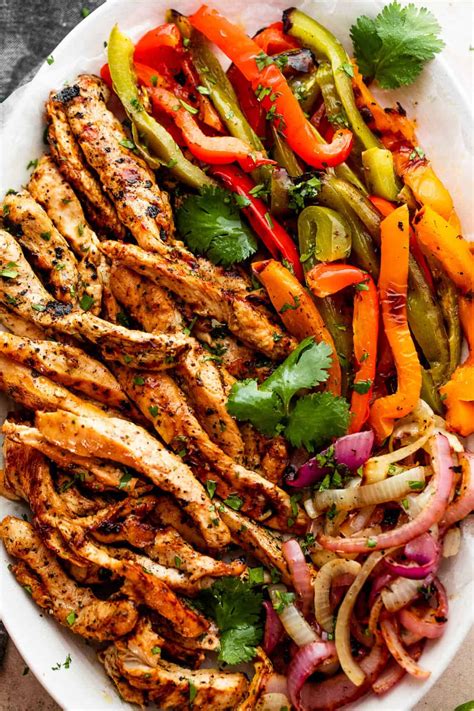 how long to grill chicken fajitas on gas grill